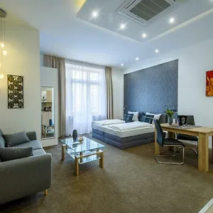 Karoly Corner Residences Lejlighed